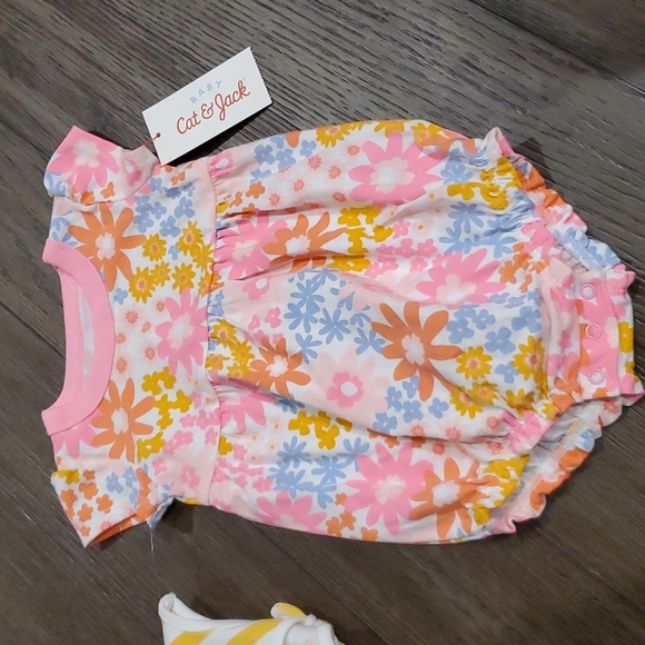 Cat & Jack 2 Pack Summer Onesies 3-6 Months - Picture 2 of 10